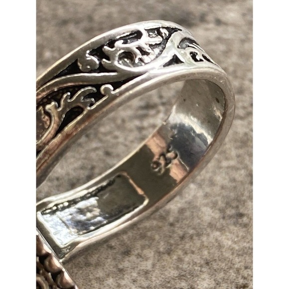 Silver Plated Ring Blue Glass Faceted Stone Size 8.5 - Picture 8 of 12